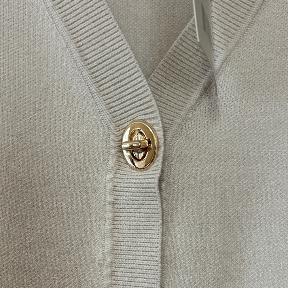 Sioni Soft Beige  Knit Cardigan Sleeveless - Picture 3 of 4